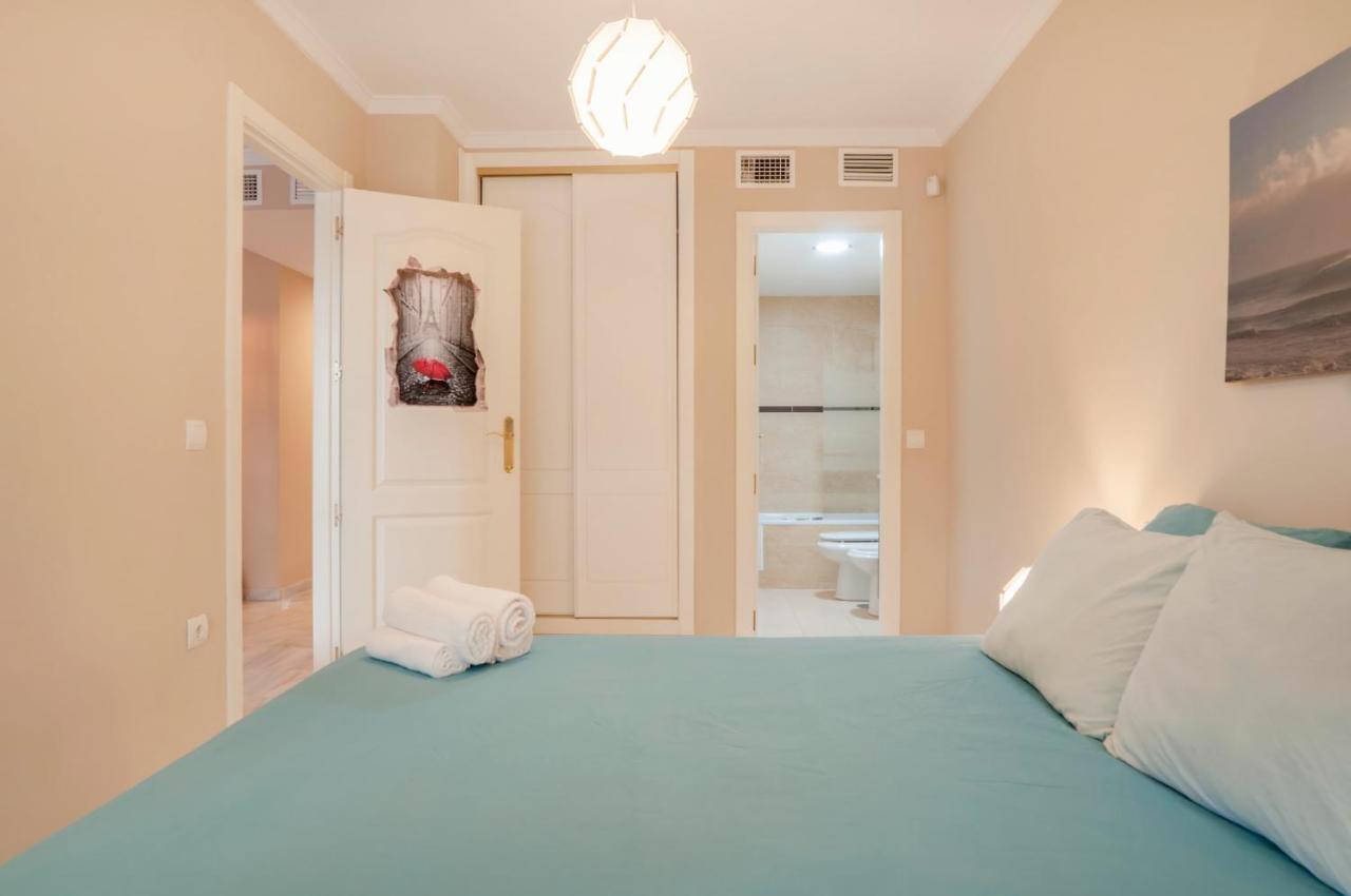 Beach And Golf Apartament ベナルマデナ エクステリア 写真